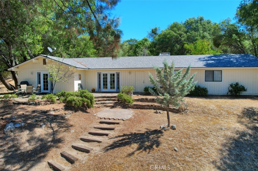 39406 John West Road, Oakhurst, CA 93644 — photo 1