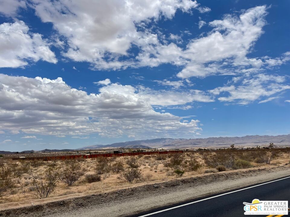 32 Border Ave, Joshua Tree, CA 92252 — photo 1