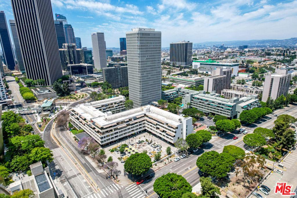 121 S Hope Street 431, Los Angeles, CA 90012 — photo 1