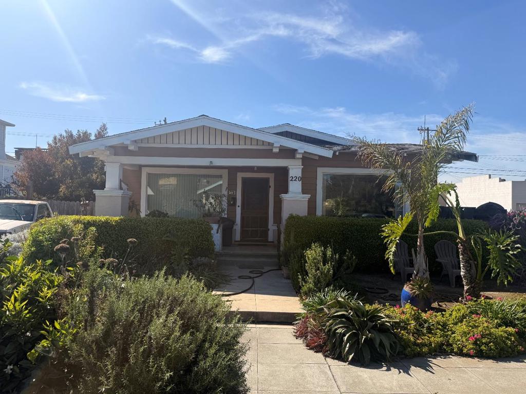 220 Pajaro Street, Salinas, CA 93901 — photo 1