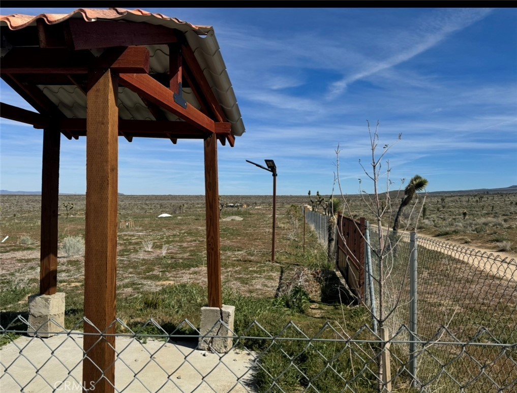136 E Avenue W8, Pearblossom, CA 93553 — photo 1