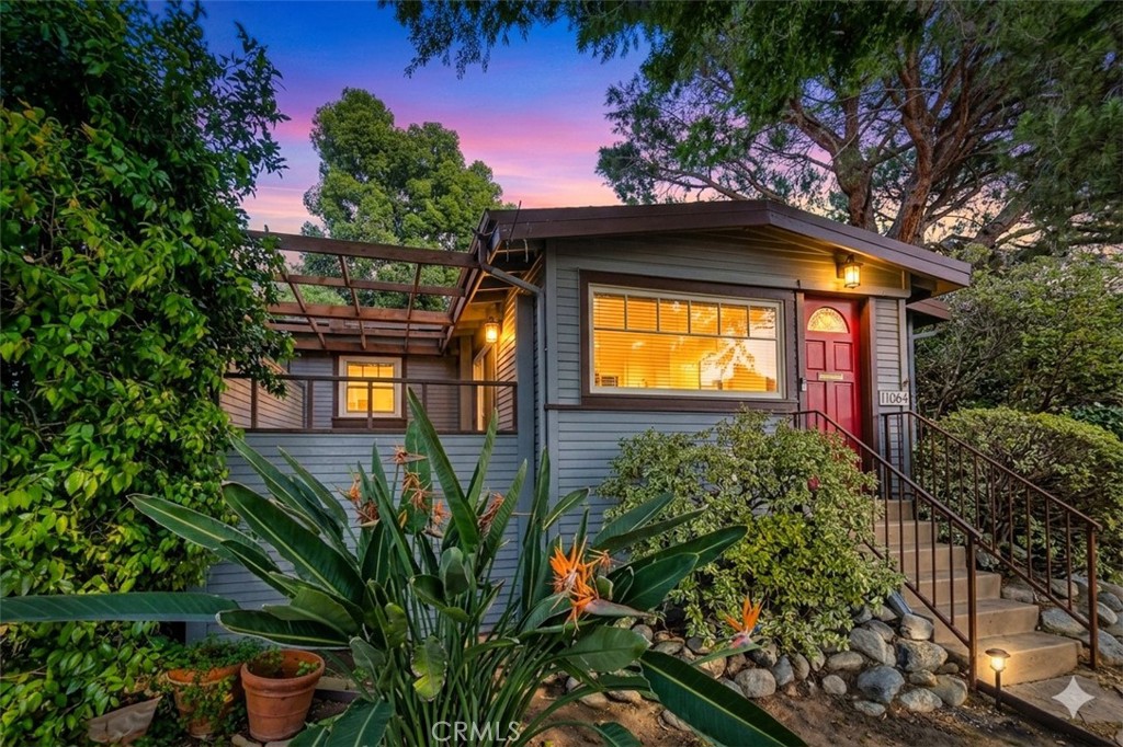 11064 Plainview, Tujunga, CA 91042 — photo 1