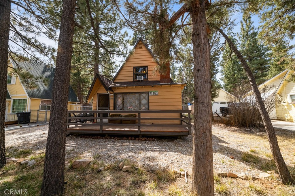 324 Angeles Boulevard, Big Bear City, CA 92314 — photo 1