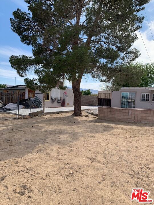 5059 1st Street, Joshua Tree, CA 92252 — photo 1