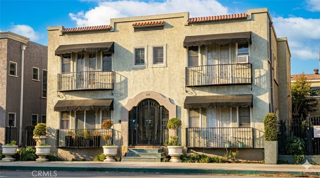 219 Redondo Avenue, Long Beach, CA 90803 — photo 1