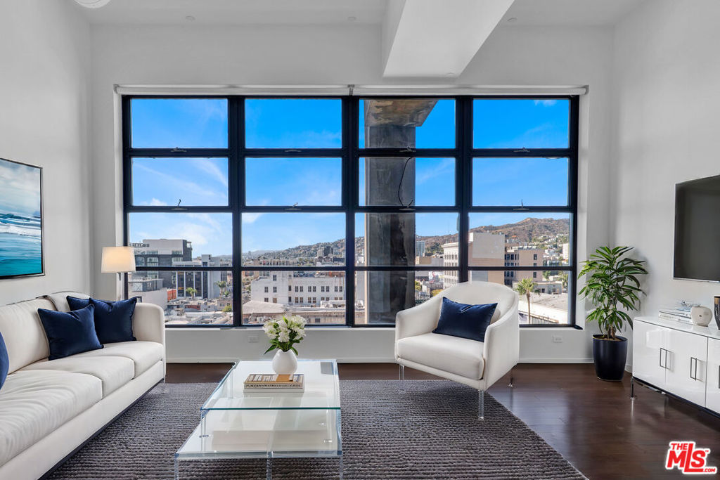 1645 Vine Street 711, Los Angeles, CA 90028 — photo 1