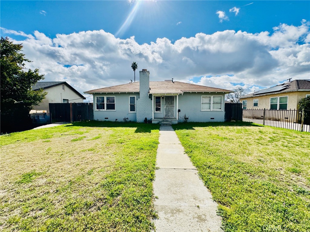 1807 Shamrock, Bakersfield, CA 93304 — photo 1