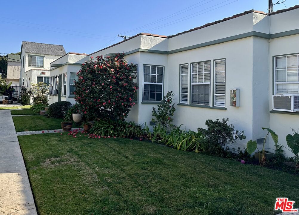 2517 20th Street, Santa Monica, CA 90405 — photo 1