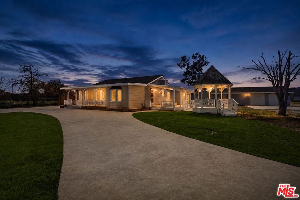 2232 W Avenue M4, Palmdale, CA 93551 — photo 1