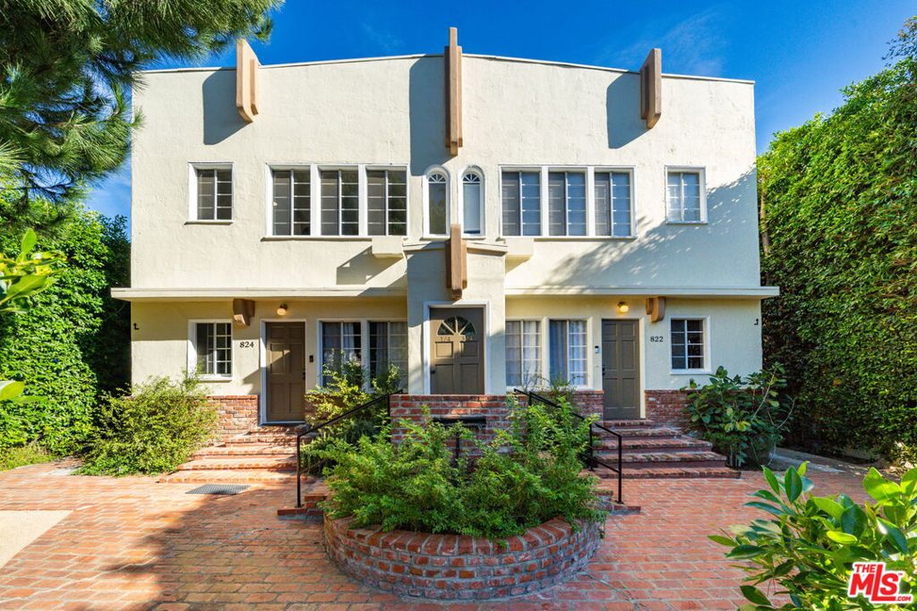 822 N Hayworth Avenue, Los Angeles, CA 90046 — photo 1