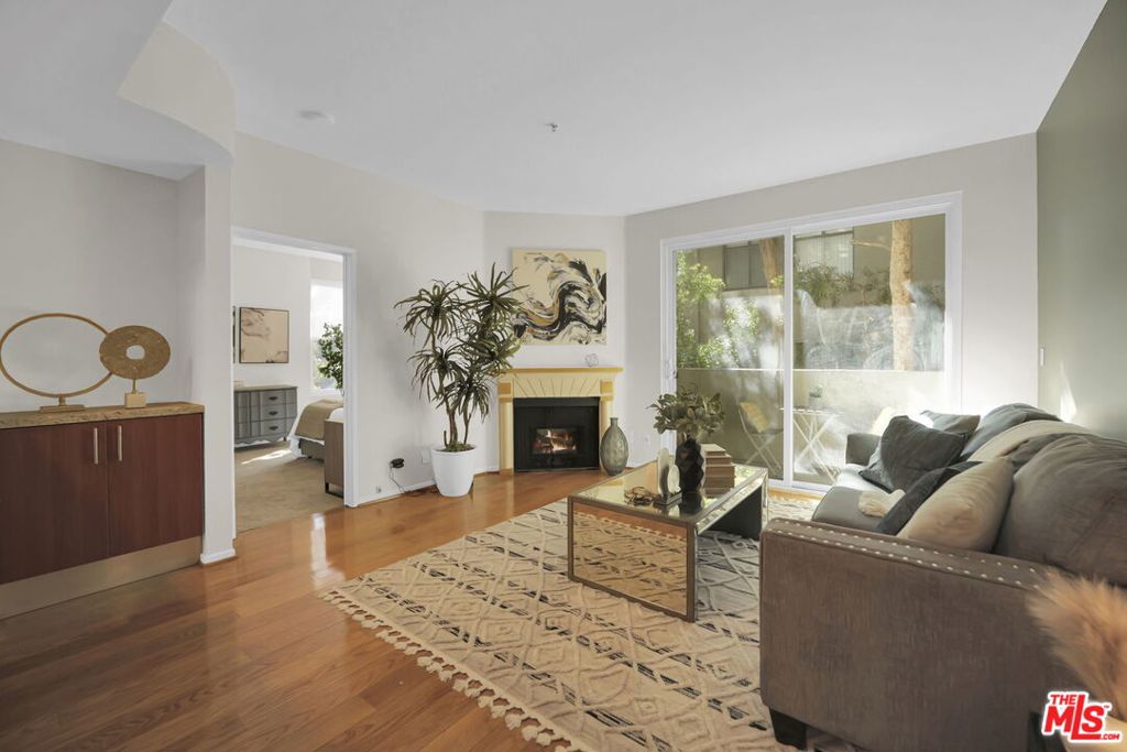 620 S Gramercy Place 135, Los Angeles, CA 90005 — photo 1