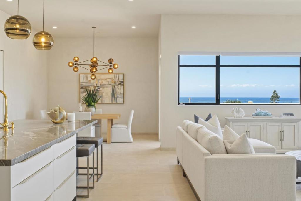 520 Lighthouse Avenue 301, Pacific Grove, CA 93950 — photo 1