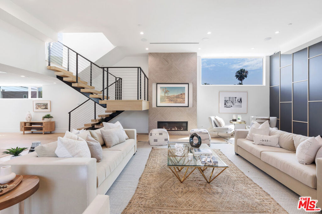 658 California Avenue, Venice, CA 90291 — photo 1