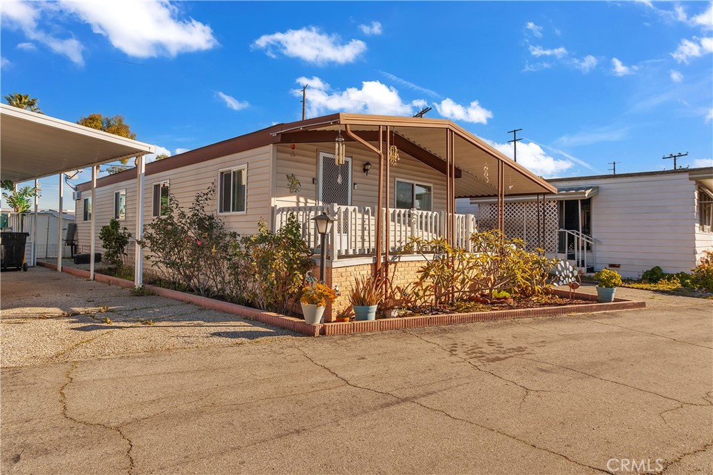 2550 Pacific Coast Highway 13