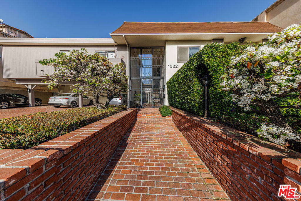 1522 S Centinela Avenue 210, Los Angeles, CA 90025 — photo 1
