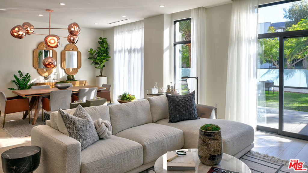 425 N Palm Drive 104, Beverly Hills, CA 90210 — photo 1