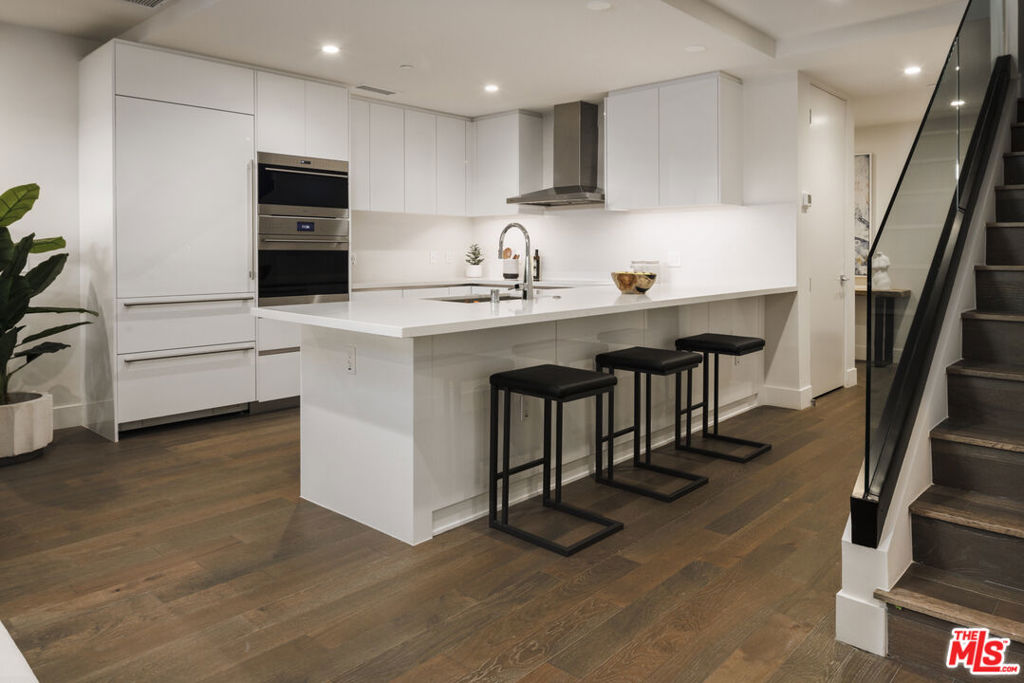 411 S Hamel Road 106, Los Angeles, CA 90048 — photo 1