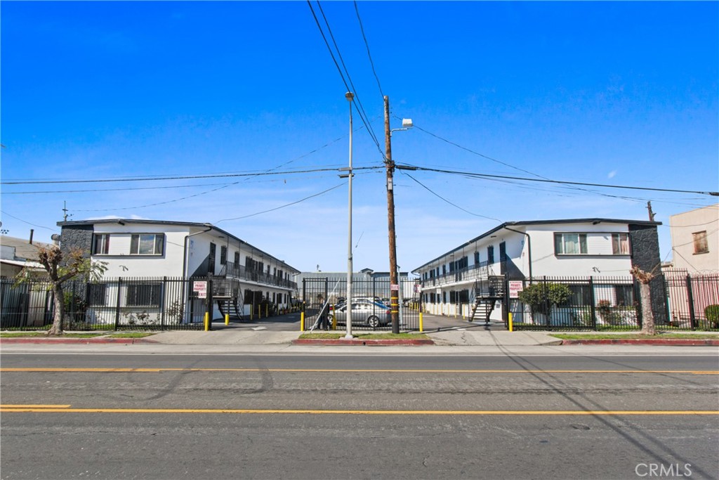 8717 Avalon, Los Angeles, CA 90003 — photo 1