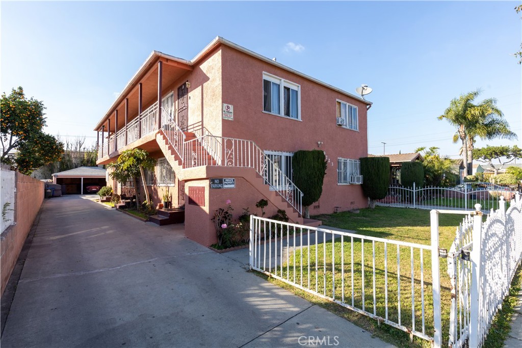 9723 San Juan, South Gate, CA 90280 — photo 1