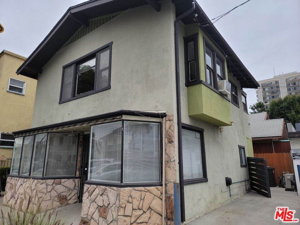 702 CEDAR Avenue, Long Beach, CA 90813 — photo 1