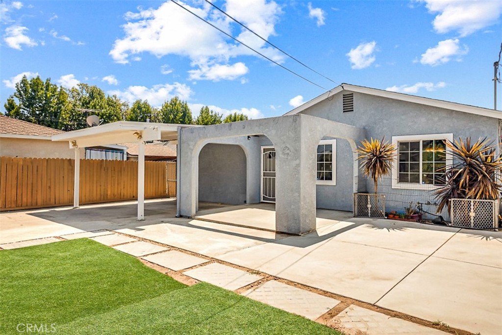 15112 Domino, Van Nuys, CA 91411 — photo 1