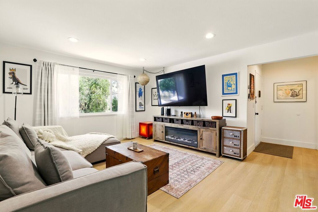11813 Runnymede Street 36, North Hollywood, CA 91605 — photo 1