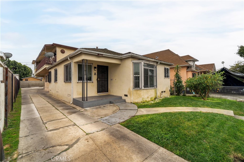 154 E 82nd Place, Los Angeles, CA 90003 — photo 1