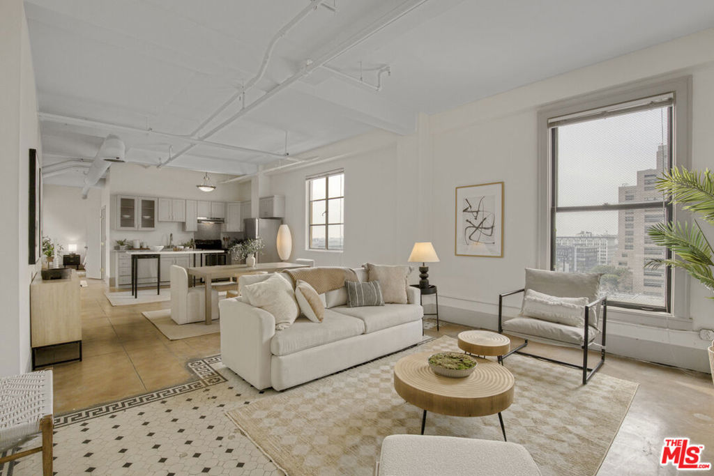108 W 2nd Street 708, Los Angeles, CA 90012 — photo 1