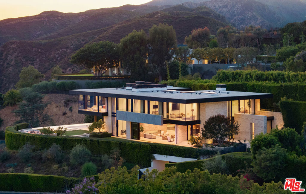 1601 Casale Road, Pacific Palisades, CA 90272 — photo 1