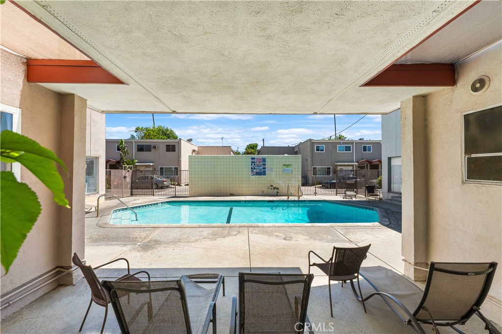7135 Coldwater Canyon Avenue 16, North Hollywood, CA 91605 — photo 1