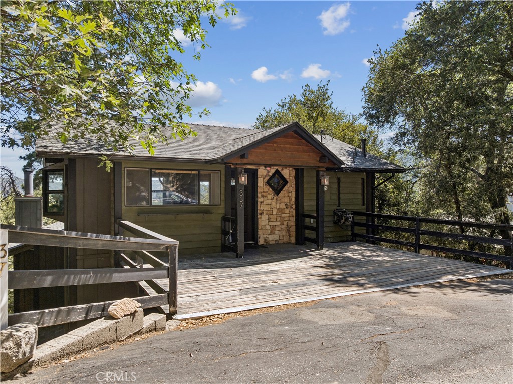 337 Wylerhorn, Crestline, CA 92325 — photo 1