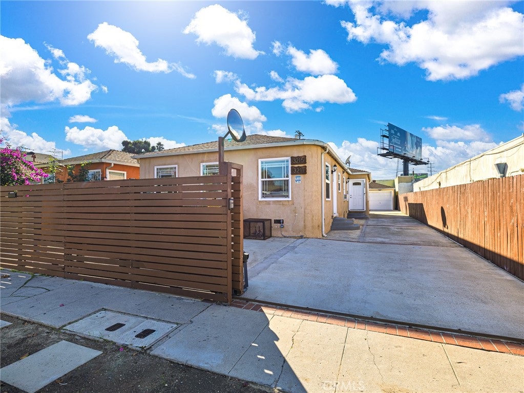 3211 Cattaraugus Avenue, Los Angeles, CA 90034 — photo 1