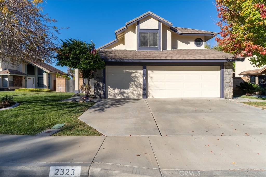 2323 Golden, Lancaster, CA 93536 — photo 1