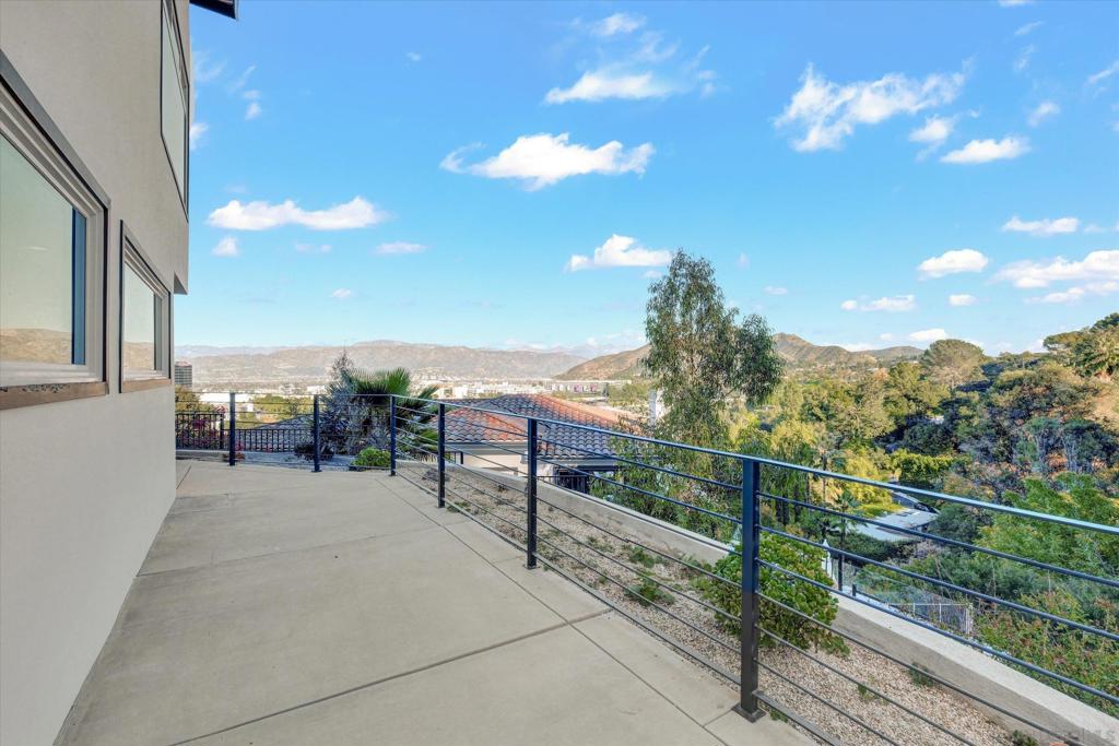 3546 Multiview Drive, Los Angeles, CA 90068 — photo 1