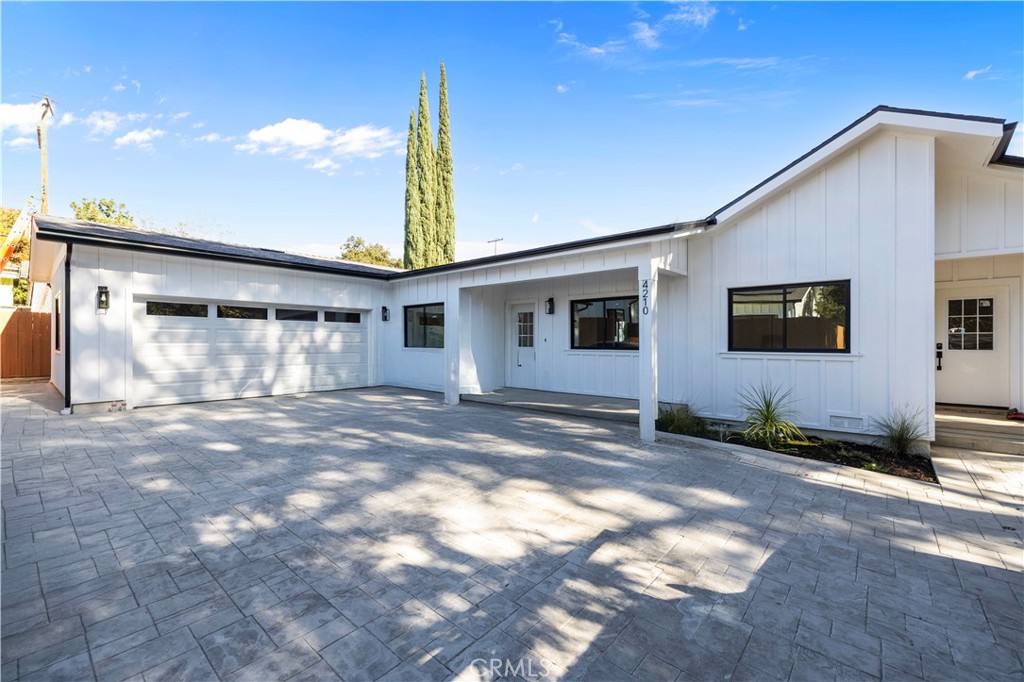 4210 New York Ave, La Crescenta, CA 91214 — photo 1