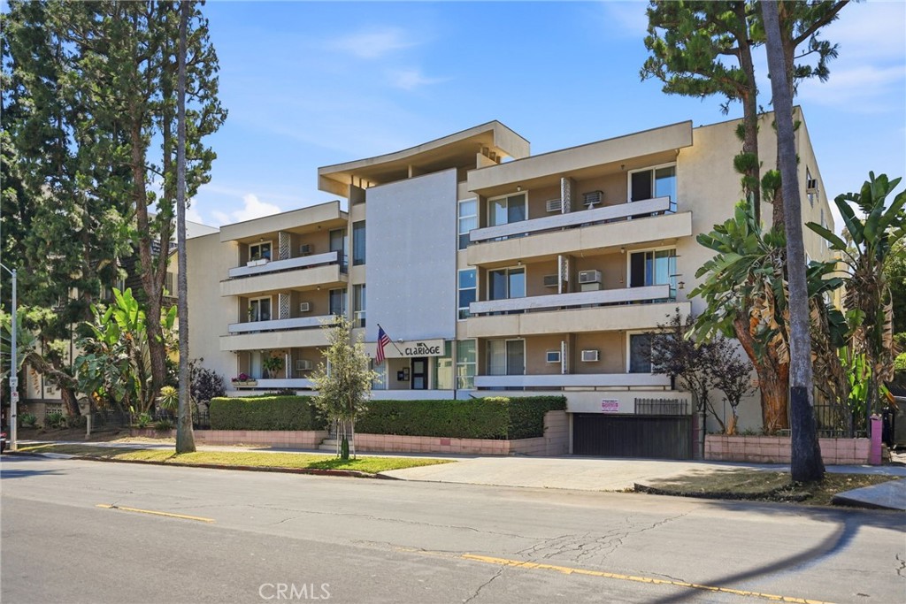 425 S Kenmore 206, Los Angeles, CA 90020 — photo 1