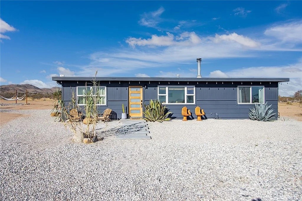 1856 Cambria, Landers, CA 92285 — photo 1