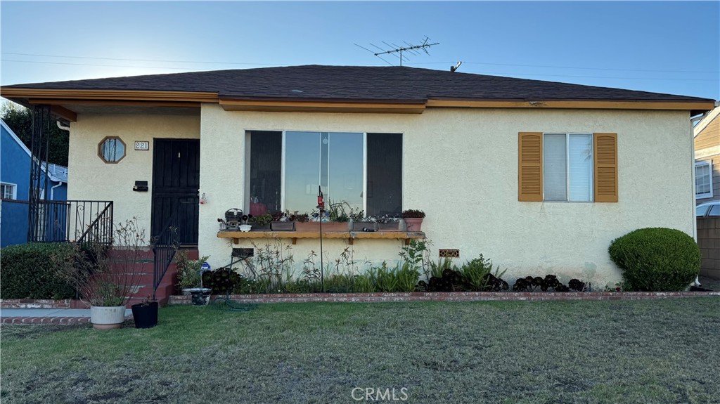 221 N Harbor View, San Pedro, CA 90732 — photo 1