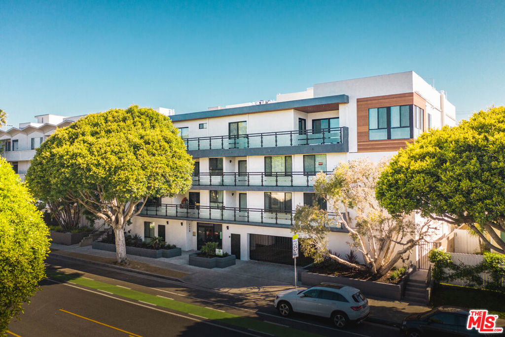 1115 14th Street, Santa Monica, CA 90403 — photo 1