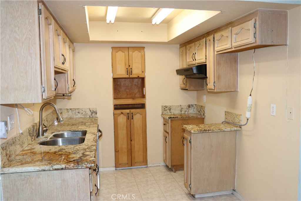 601 S Euclid Street 4, La Habra, CA 90631 — photo 1