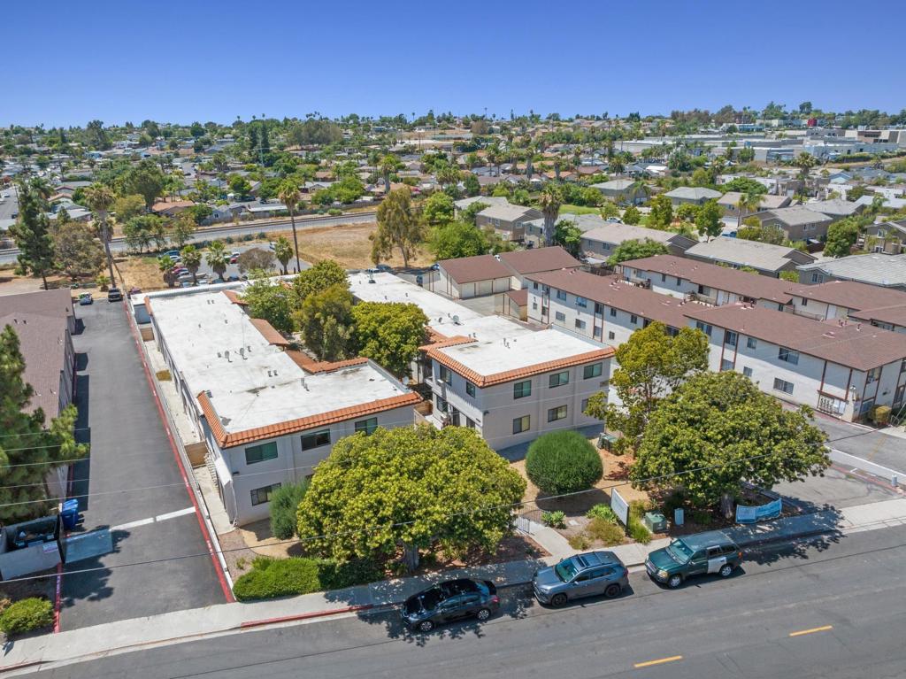 628 W California Ave