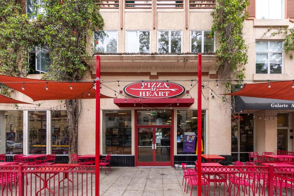 1114 Pacific Avenue, Santa Cruz, CA 95060 — photo 1