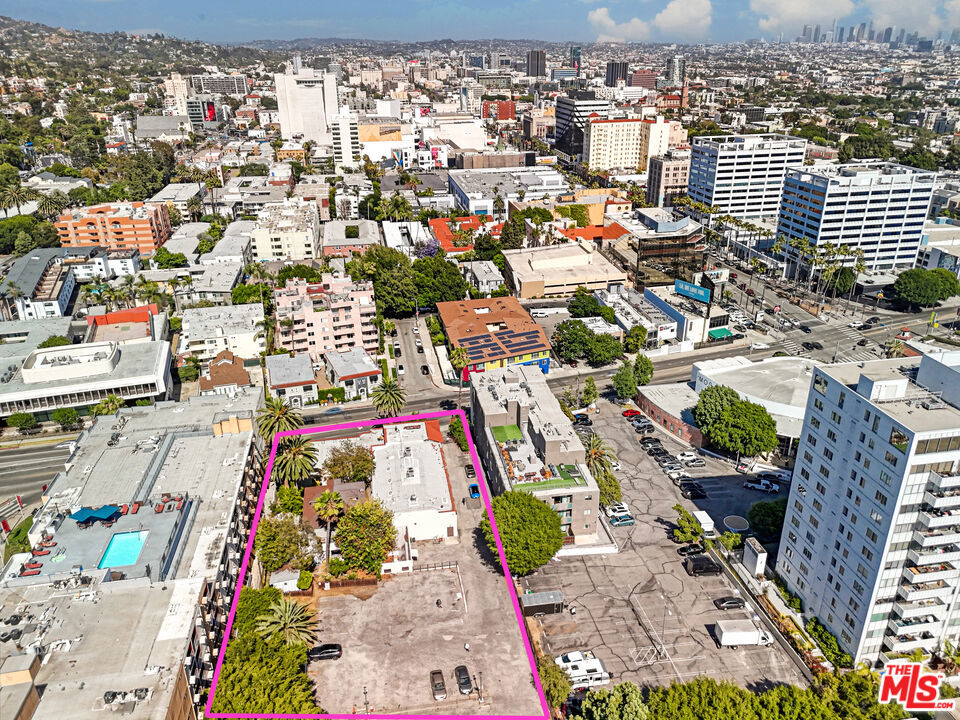 1741 N La Brea Avenue, Los Angeles, CA 90046 — photo 1