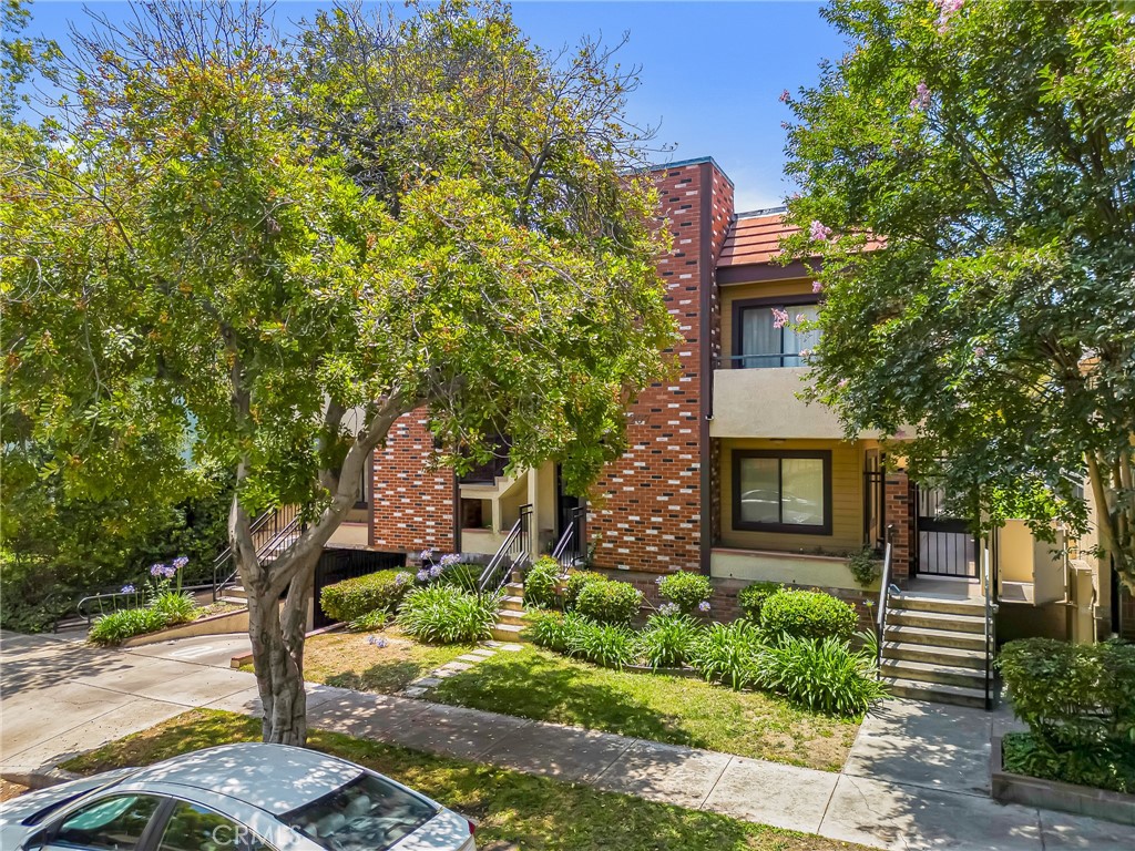 1207 N Columbus Avenue, Glendale, CA 91202 — photo 1