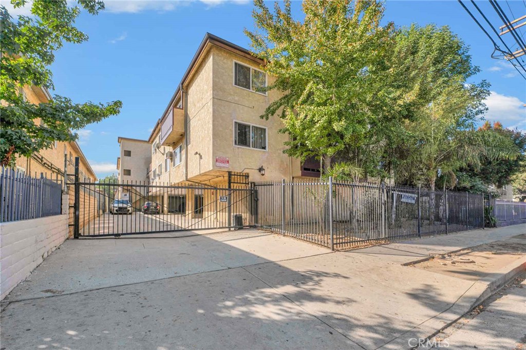 15240 Nordhoff Street, North Hills, CA 91343 — photo 1