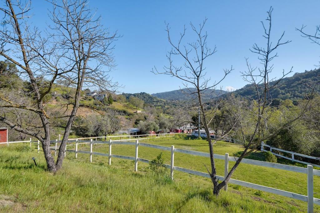 22200 Mount Eden Road