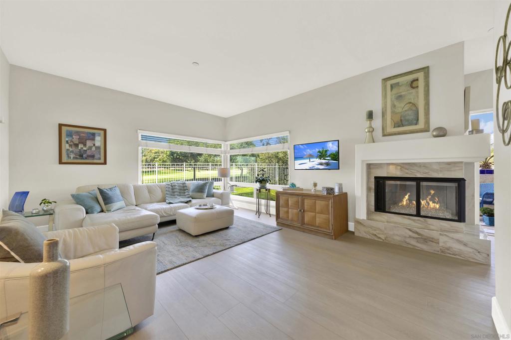 12122 Royal Birkdale Row 103, San Diego, CA 92128 — photo 1