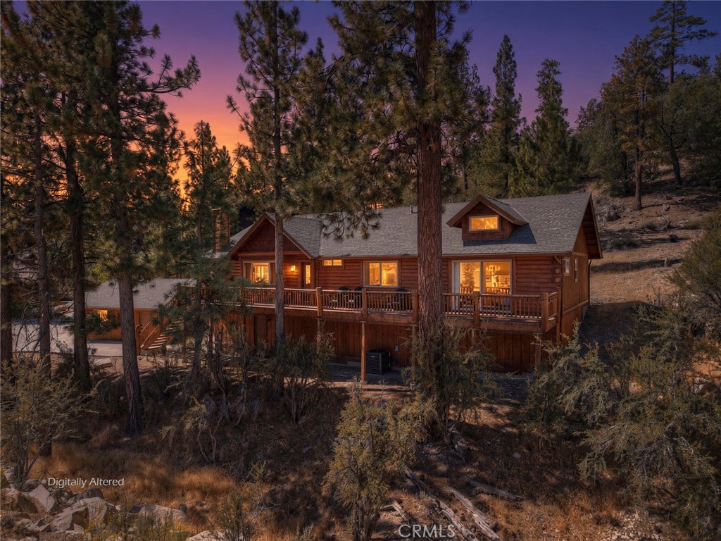 400 Sunrise Way