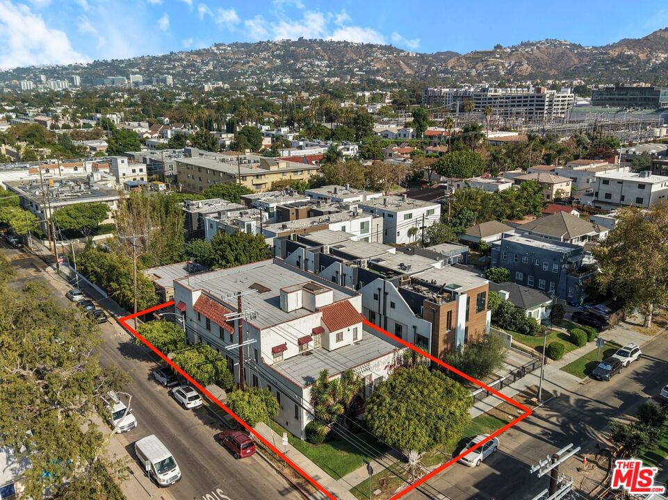 803 N Detroit Street, Los Angeles, CA 90046 — photo 1