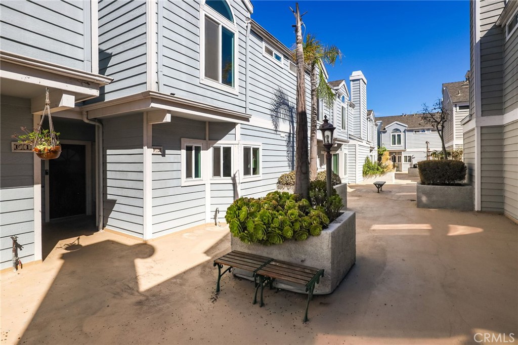 260 Victoria F2, Costa Mesa, CA 92627 — photo 1